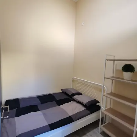 Aapartman Exclusive - Free Parking Apartment