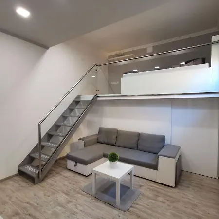 Aapartman Exclusive - Free Parking Apartment *