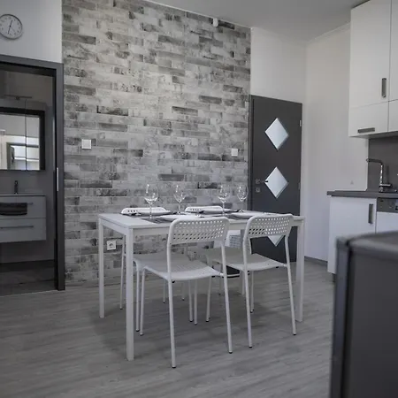 Aapartman Exclusive - Tagas Belvarosi A Szechenyi Ternel, Sajat Parkoloval Apartment *