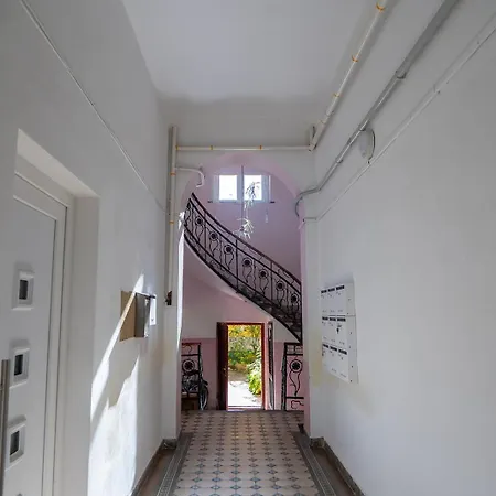 Apartment Aapartman Exclusive - Tagas Belvarosi A Szechenyi Ternel, Sajat Parkoloval *