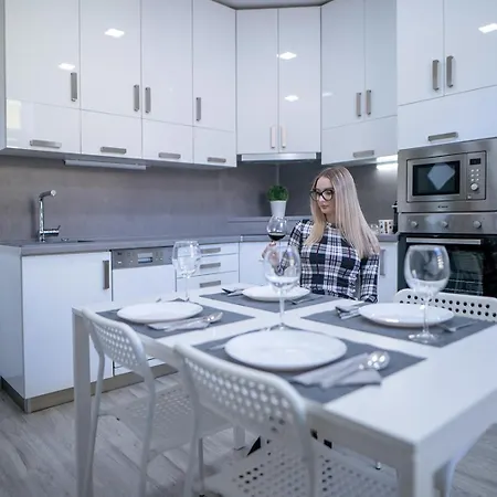 Aapartman Exclusive - Tagas Belvarosi A Szechenyi Ternel, Sajat Parkoloval *