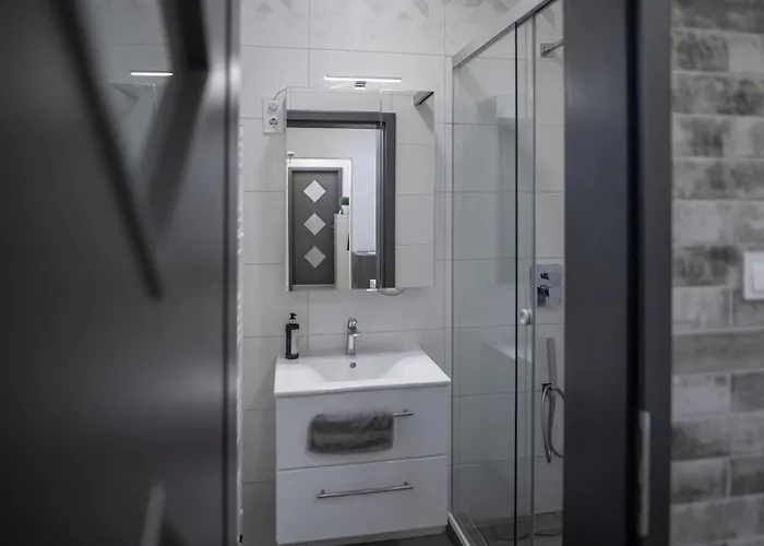 Aapartman Exclusive - Tagas Belvarosi A Szechenyi Ternel, Sajat Parkoloval *